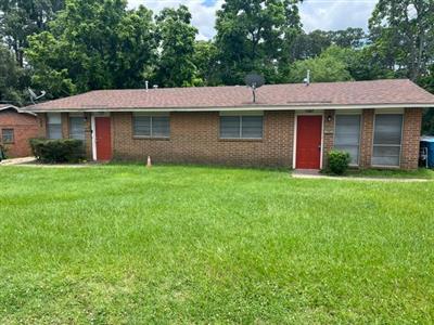 706 Forest Terrace